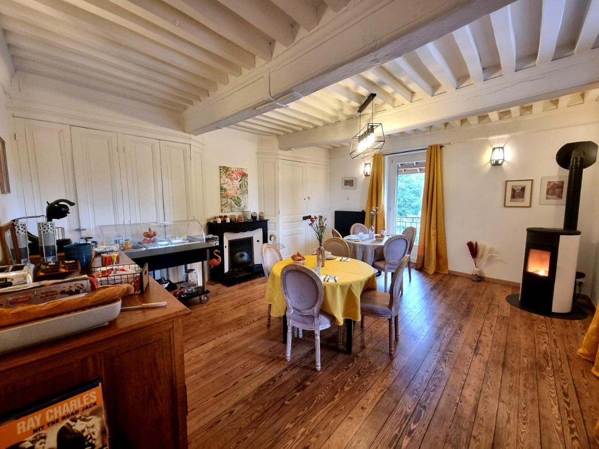 Le Manoir- Cluny Bed and Breakfast Εξωτερικό φωτογραφία